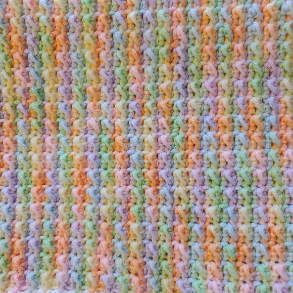 Crochet rainbow baby blanket - Picture 4 of 5